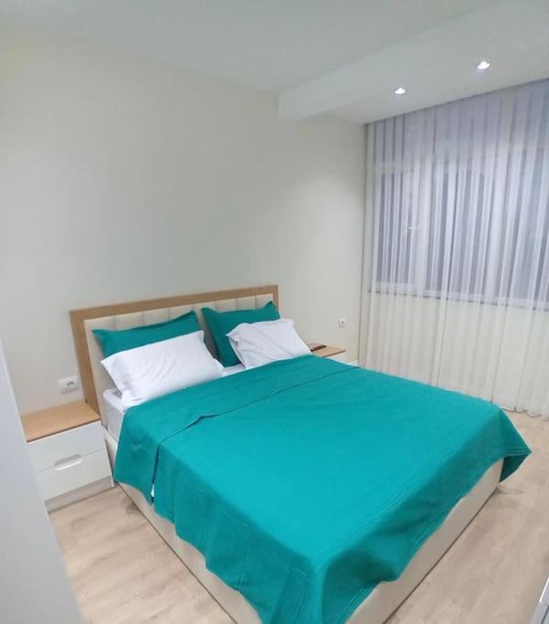 Tirana Road Blloku Area Apartment Luaran gambar