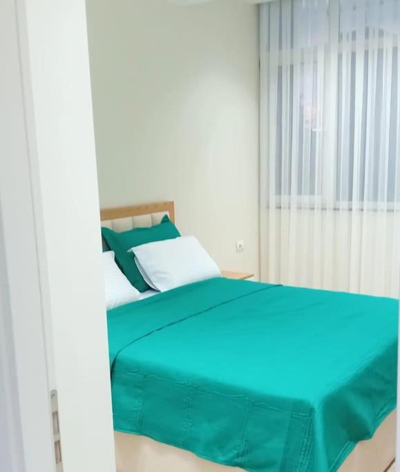 Tirana Road Blloku Area Apartment Luaran gambar