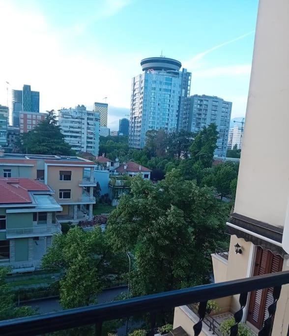Tirana Road Blloku Area Apartment Luaran gambar