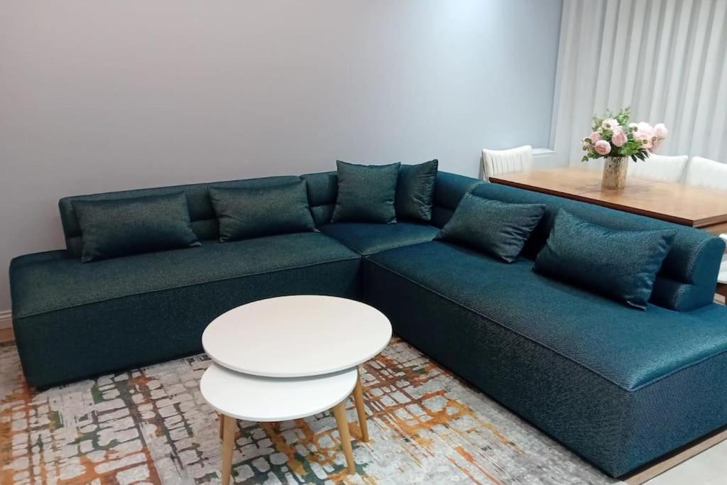 Tirana Road Blloku Area Apartment Luaran gambar